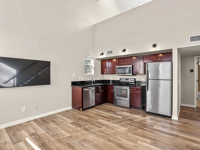 1205 W Roosevelt St #1231 — Photo 4