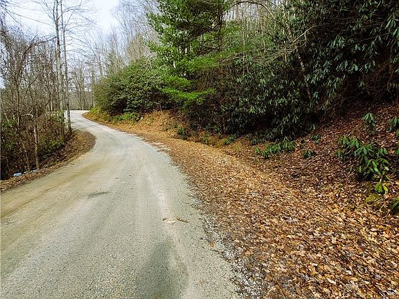 4th image of 118 Deergrass Road