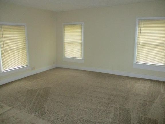 2nd image of 7925 Bradyville Pike