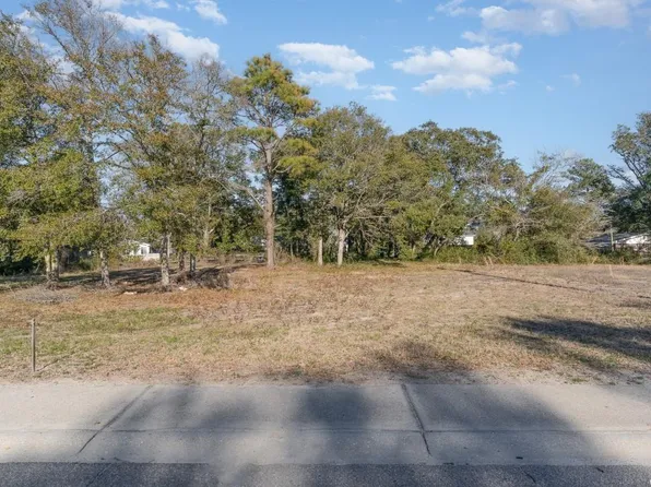 606 30th Ave. S, Atlantic Beach, SC 29582