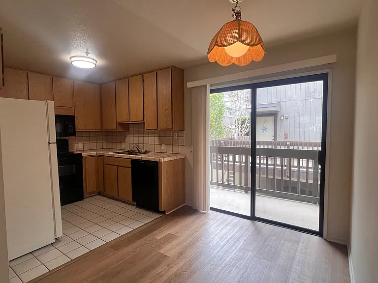 504 McClellan Ave #5 — Photo 23