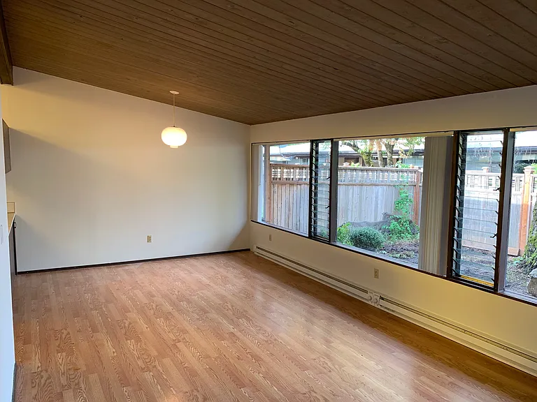 208 Main Ave N #2 — Photo 15