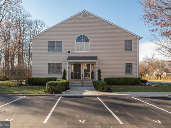 150 Chalkboard Ct, Moorestown, NJ 08057