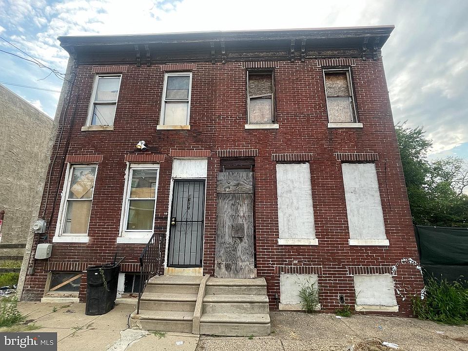 2nd image of 1607 Filmore St