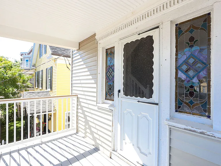 30 Tuttle St #2 — Photo 24