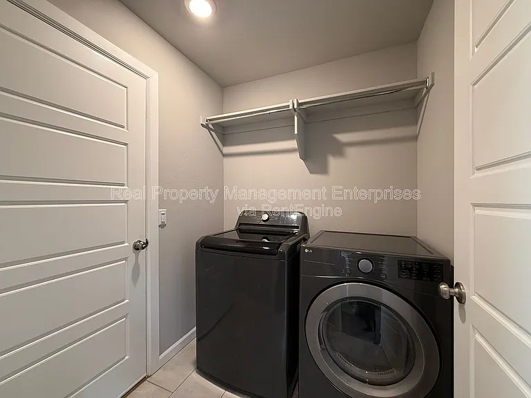 4612 Prominence Dr — Photo 13