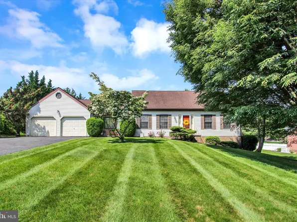 11970 Mentzer Gap Rd, Waynesboro, PA 17268