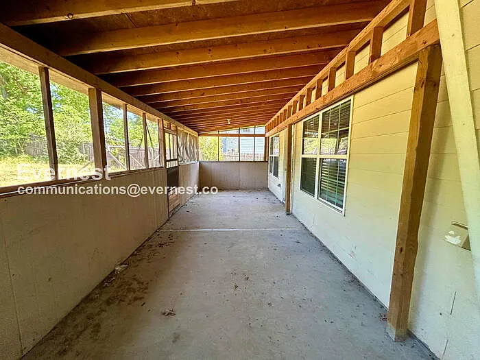 5867 Pine Rd — Photo 27