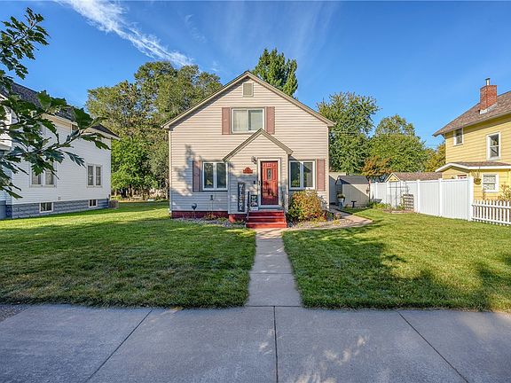 2nd image of 1114 N Eddy Street