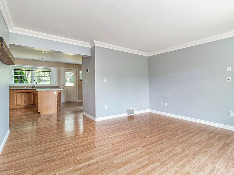 1017 Bluestem Ln — Photo 8