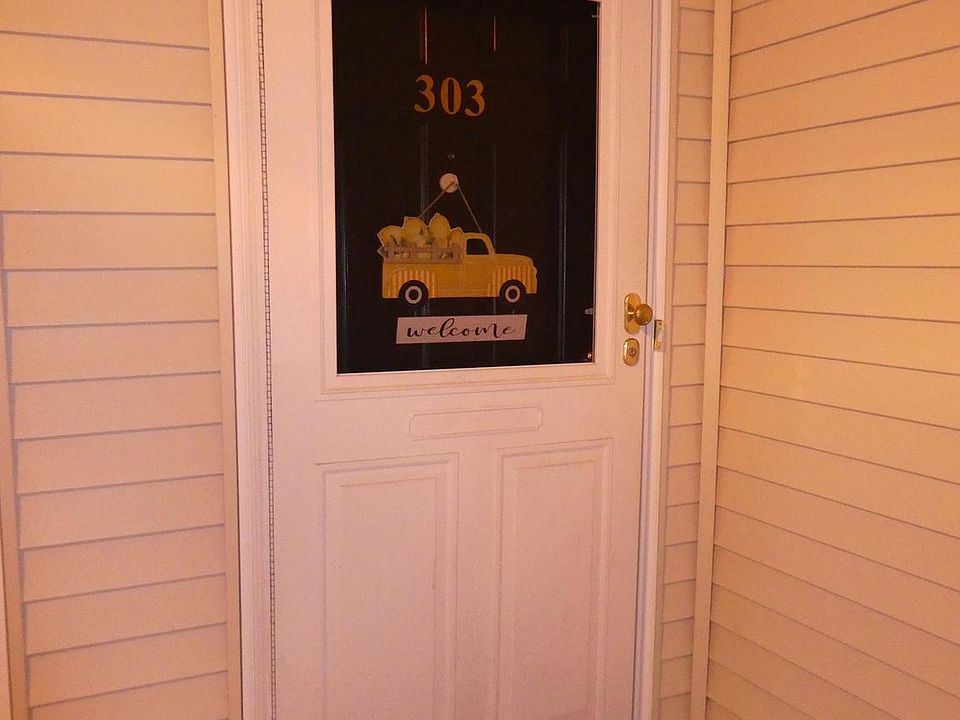2nd image of 303 Nicholas Dr