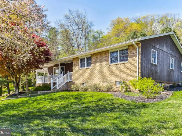 208 Opal Ave, Westminster, MD 21157