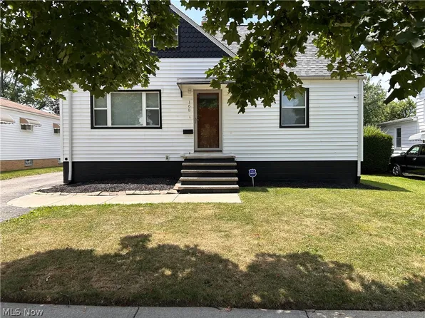 168 Henry St, Bedford, OH 44146