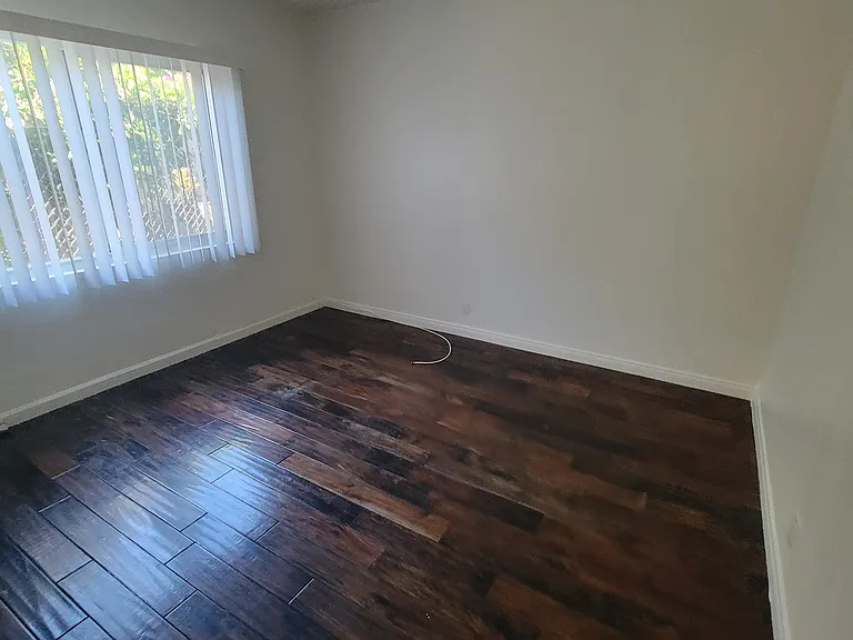 924 Hancock Ave #2 — Photo 4