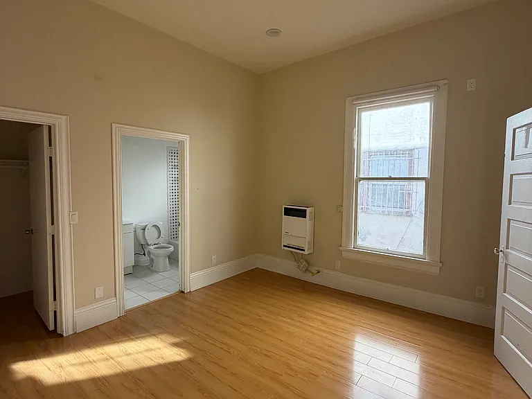 1435 S Union Ave #16 — Photo 5