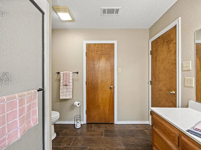 11953 FM 2153 — Photo 15