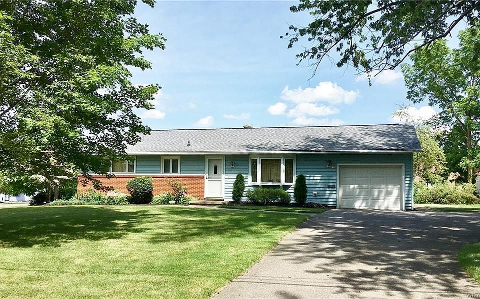 1st image of 210 Linwood Ave