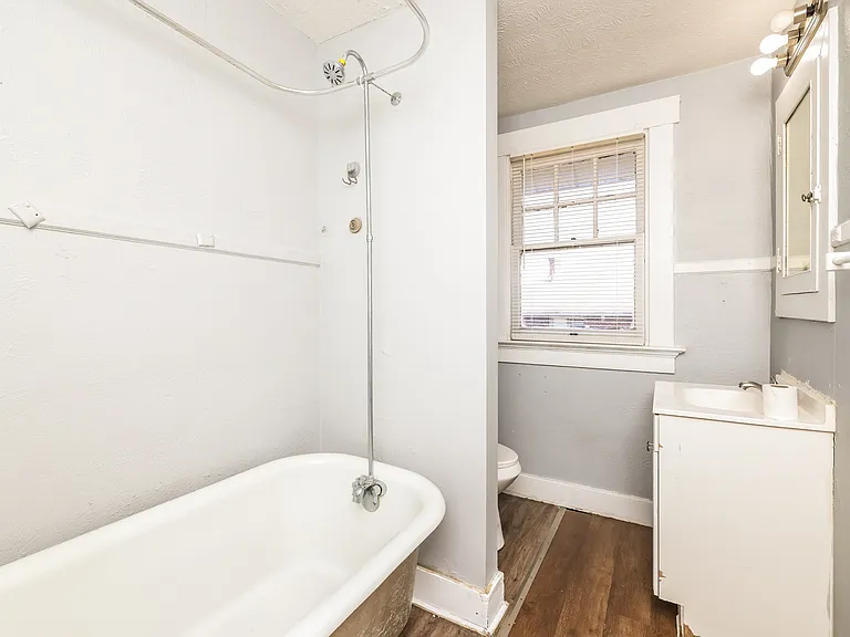 113 W Parkwood Dr #113 — Photo 11