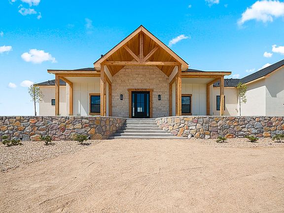 2nd image of 3231 Cerro Ct #Cerrocourt3231