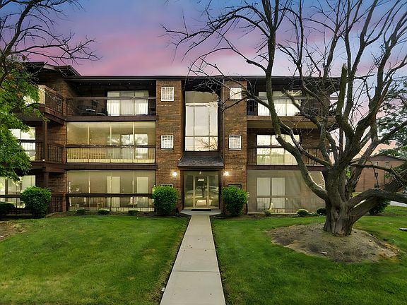 2nd image of 15103 Quail Hollow Dr APT 606