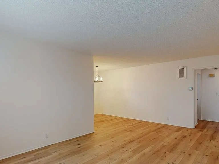 1827 Manning Ave #3 — Photo 6