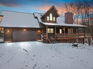 4260 Powers Ln, Oconto Falls, WI 54154