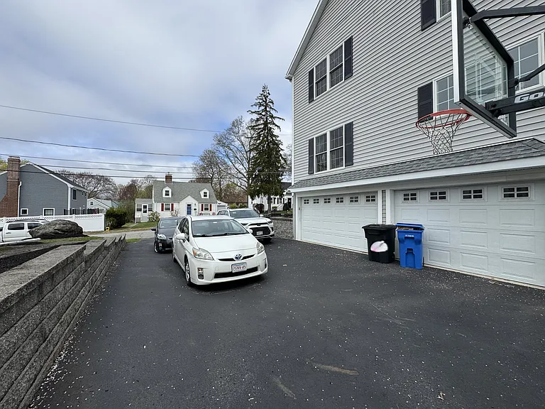 43 Canterbury Rd — Photo 38