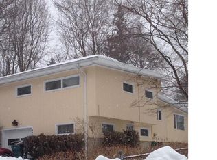 119 Corbin Rd, Hamden, CT 06517