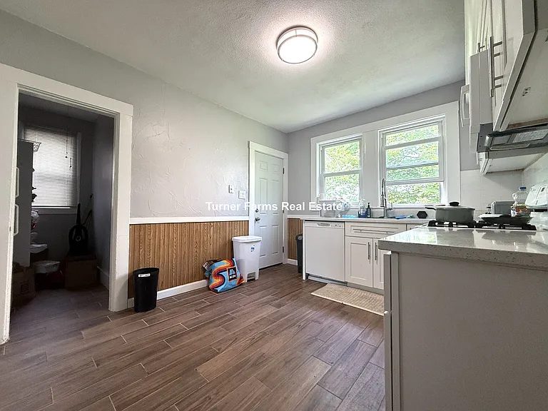 39 Waterhouse St #3F — Photo 6