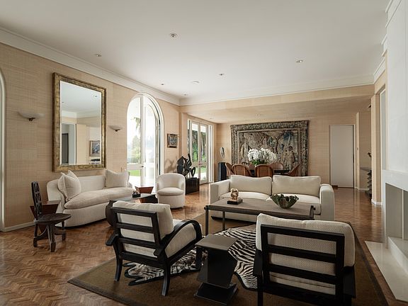 3rd image of 2025 Birnam Wood Dr