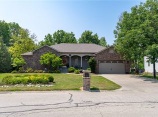 1182 Wedgewood Ct, Decatur, IL 62526