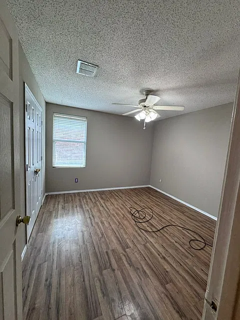 3 bed, 1518 sqft, $1,995 — Photo 2