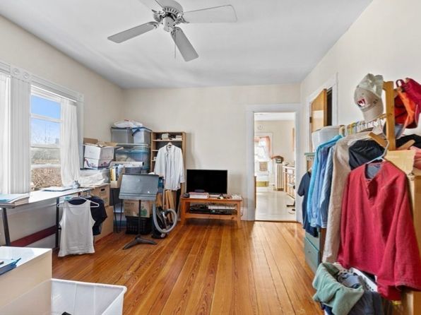 30 Rindge Ave APT 3