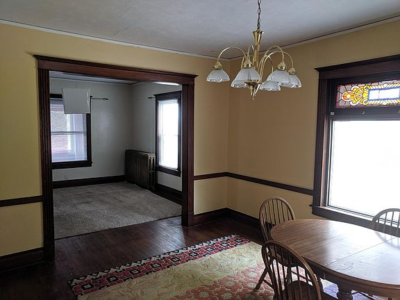 3rd image of 3019 California St