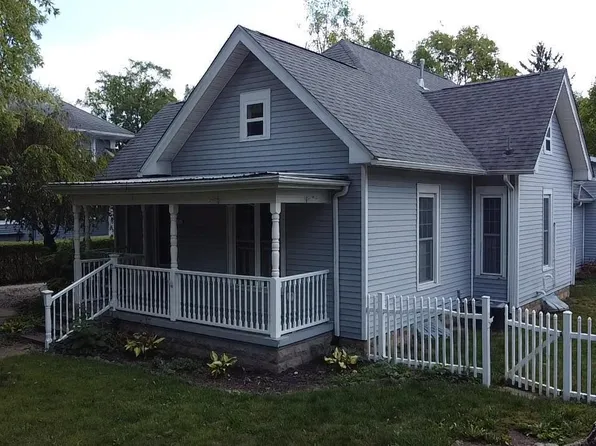 523 E Main St, Centerville, IN 47330