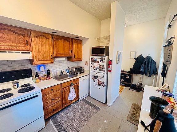 3rd image of 310 E Blenkner St #310