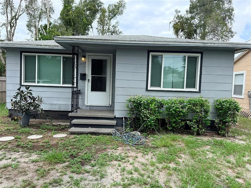 2 bed, 1.0 bath, 841 sqft, $1,400 — Photo 1