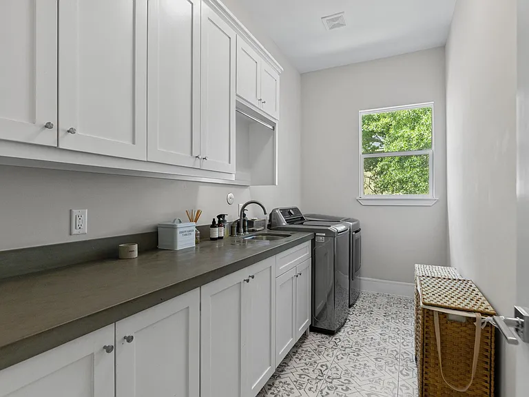 2518 Southgate Blvd — Photo 39