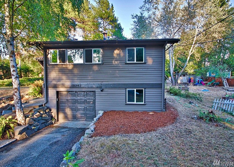 1st image of 11742 38th Ave NE