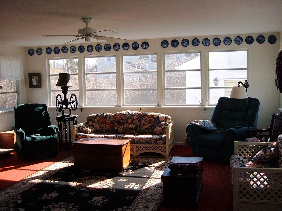 Sunny Family Room
