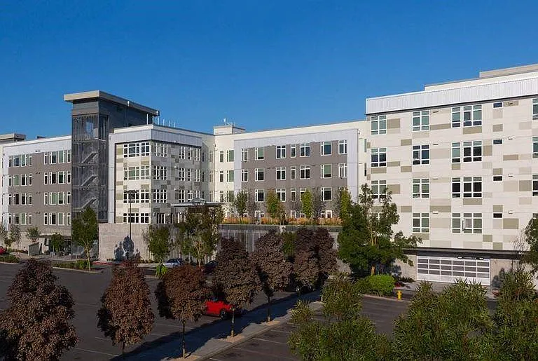 Dwell At Kent Station Apartments — Photo 8