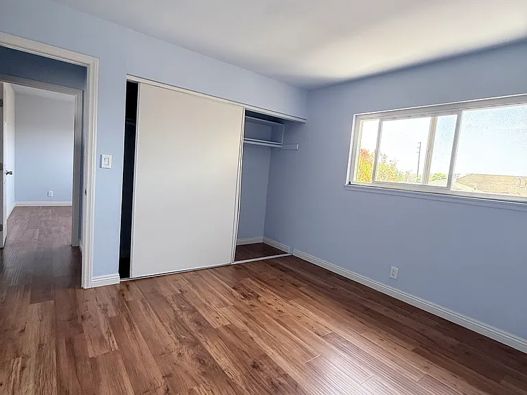 6015 S Wilton Pl — Photo 3