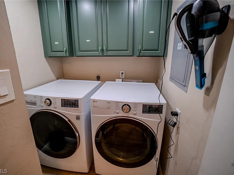 26000 Hickory Blvd #303 — Photo 3