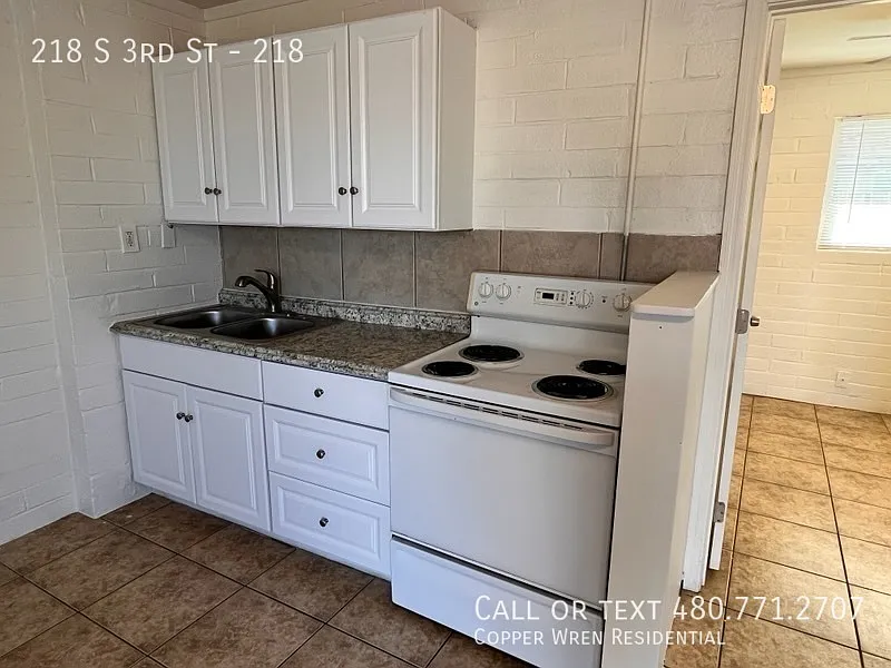 1 bed, 381 sqft, $949 — Photo 4