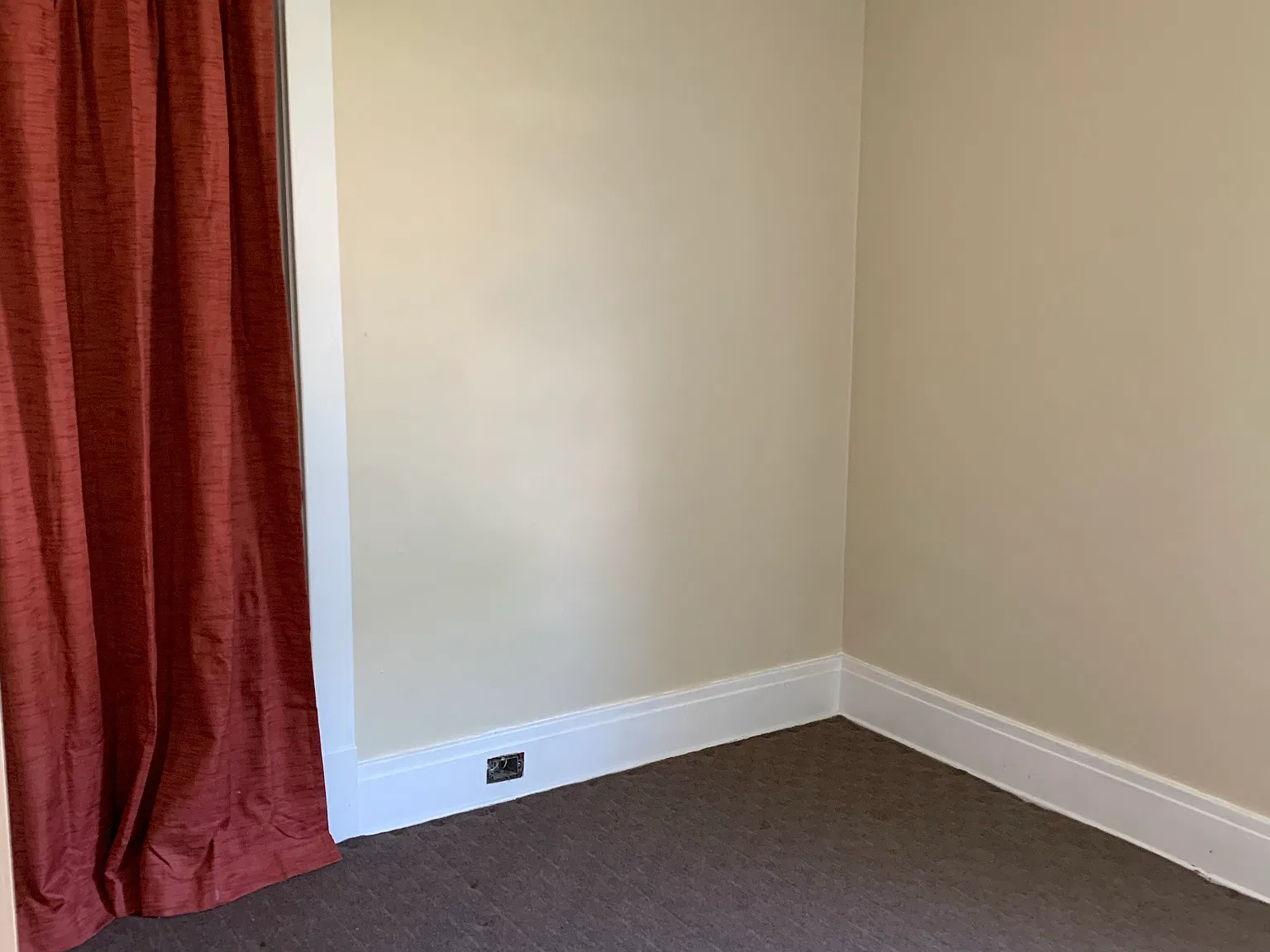 4 bed, 1.5 bath, $2,400 — Photo 4