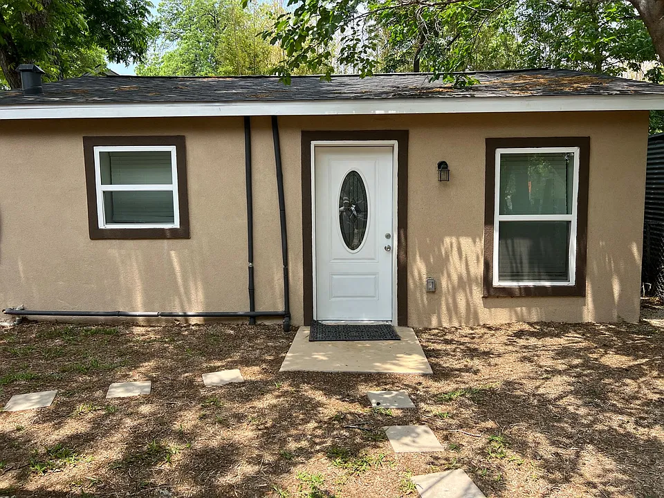 333 E Woodlawn Ave #2