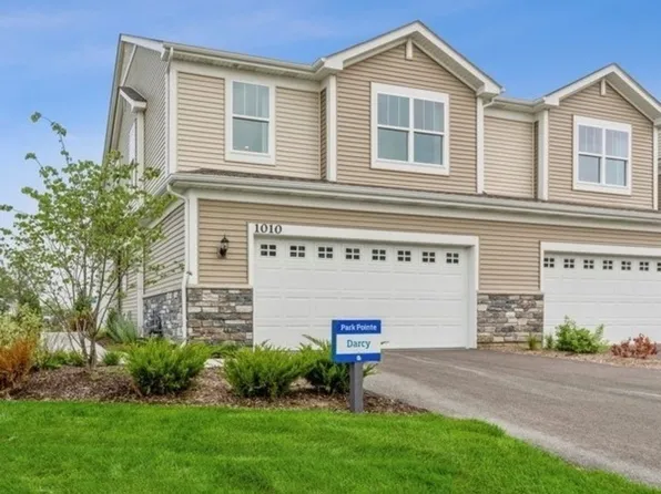2701 Fieldcrest Dr #101, Mundelein, IL 60060