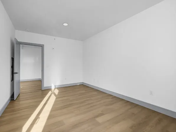 1435 10th Street image 33 of 59