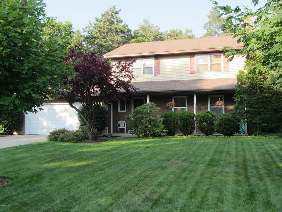1st image of 907 N Kingwood Ct
