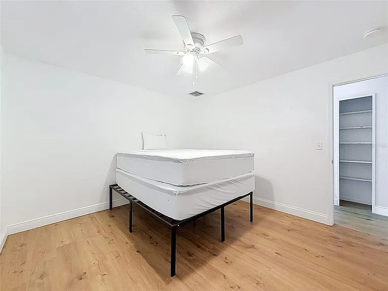 3316 W Nassau St — Photo 32